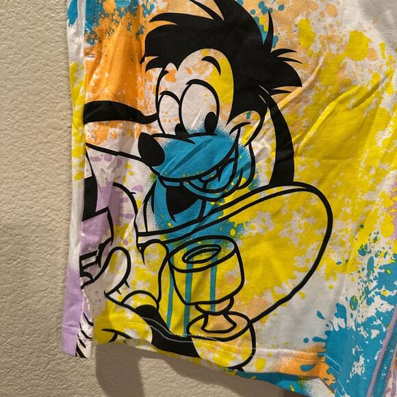 NWT Disney Parks Mickey and Friends Goofy & Max Splatter Paint Short XS M XL - Picture 3 of 7